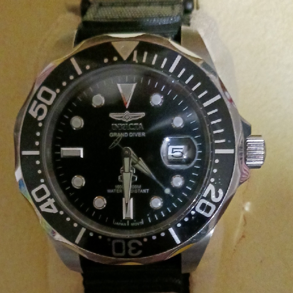 Invicta Grand Diver Black and Silver Watch automatic
